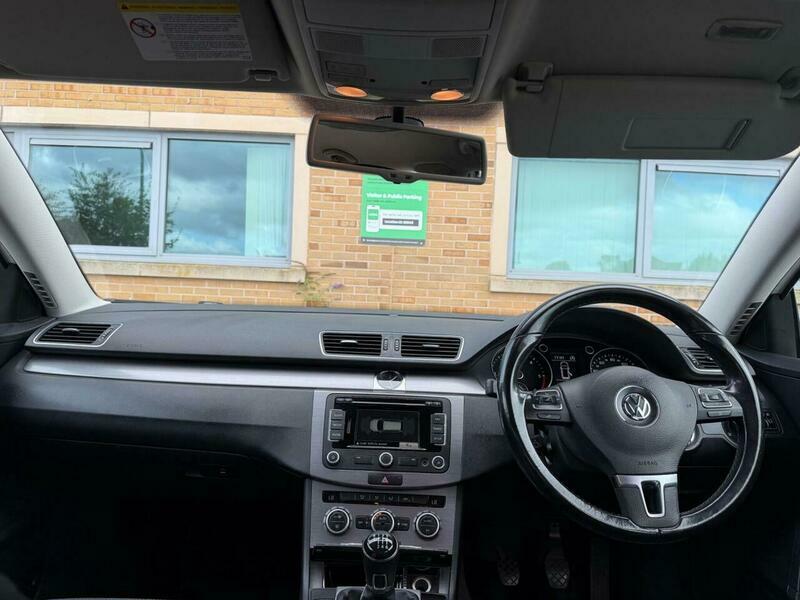 Volkswagen Passat  Black #24