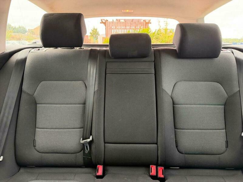 Volkswagen Passat  Black #38