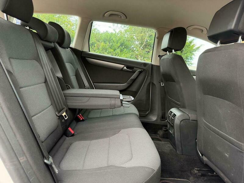 Volkswagen Passat  Black #39