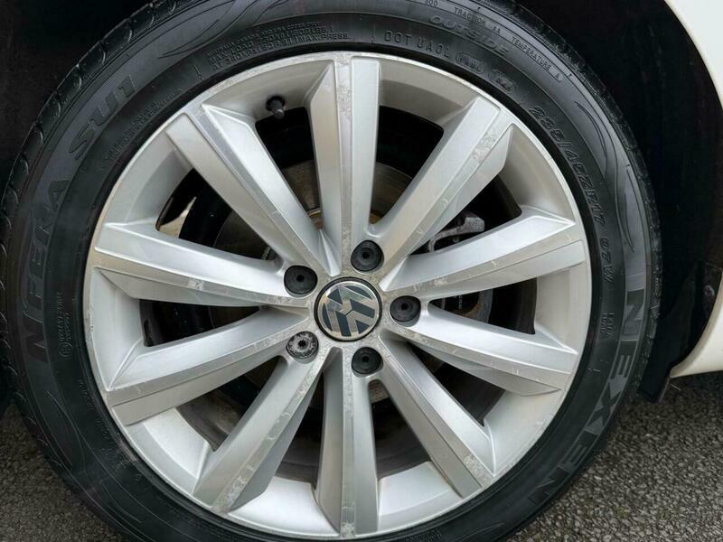 Volkswagen Passat  Black #13