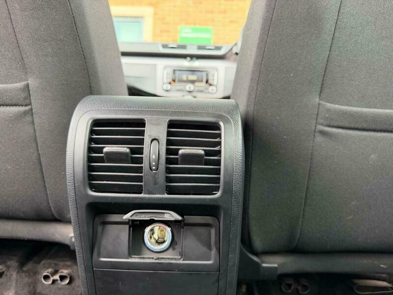 Volkswagen Passat  Black #43