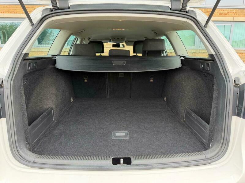 Volkswagen Passat  Black #22