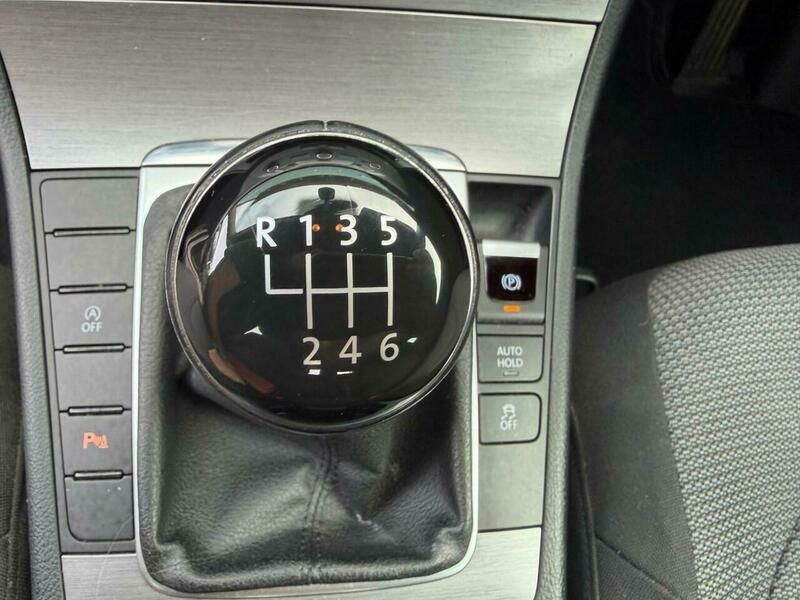 Volkswagen Passat  Black #33