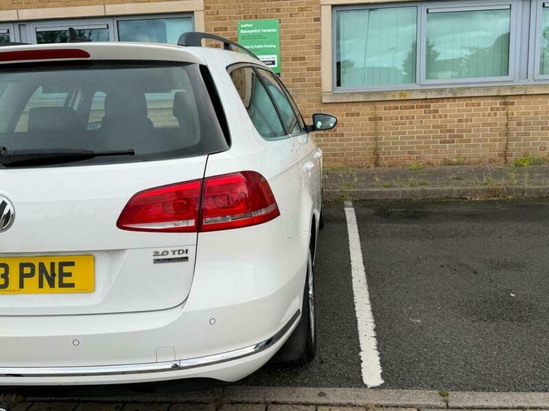 Volkswagen Passat  Black #10