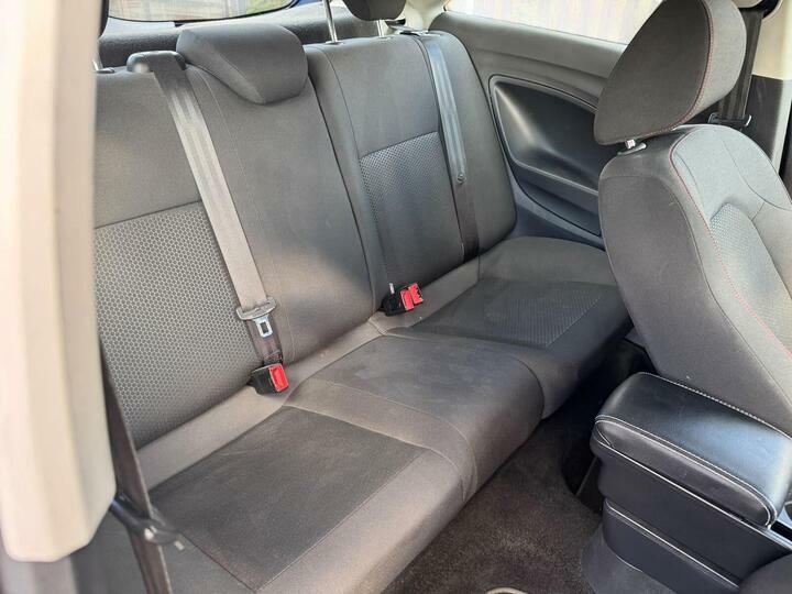 Seat Ibiza 1.2 Tsi 110 Fr Technology Black #11