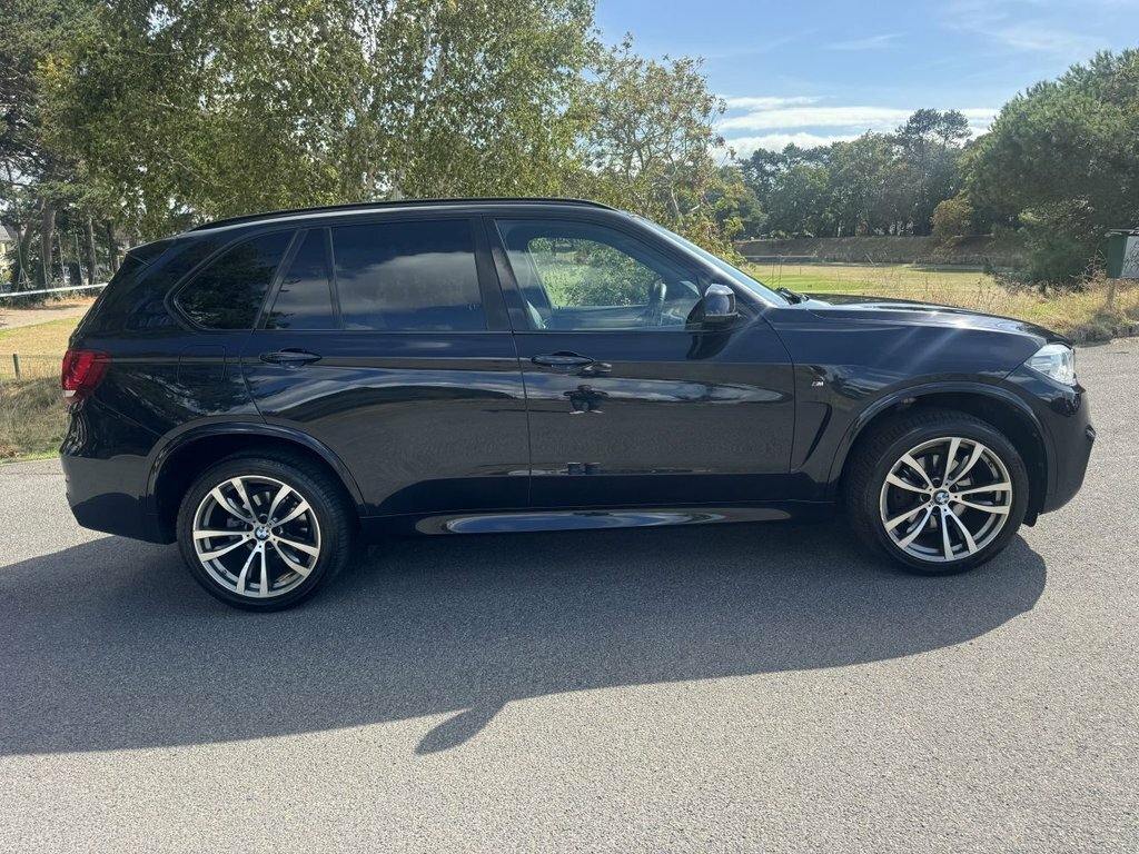 BMW X5 2L M Sport MD18TZF Black #4