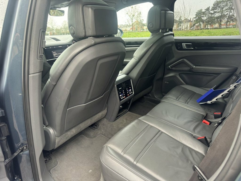 Porsche Cayenne Tiptronic S Blue #15