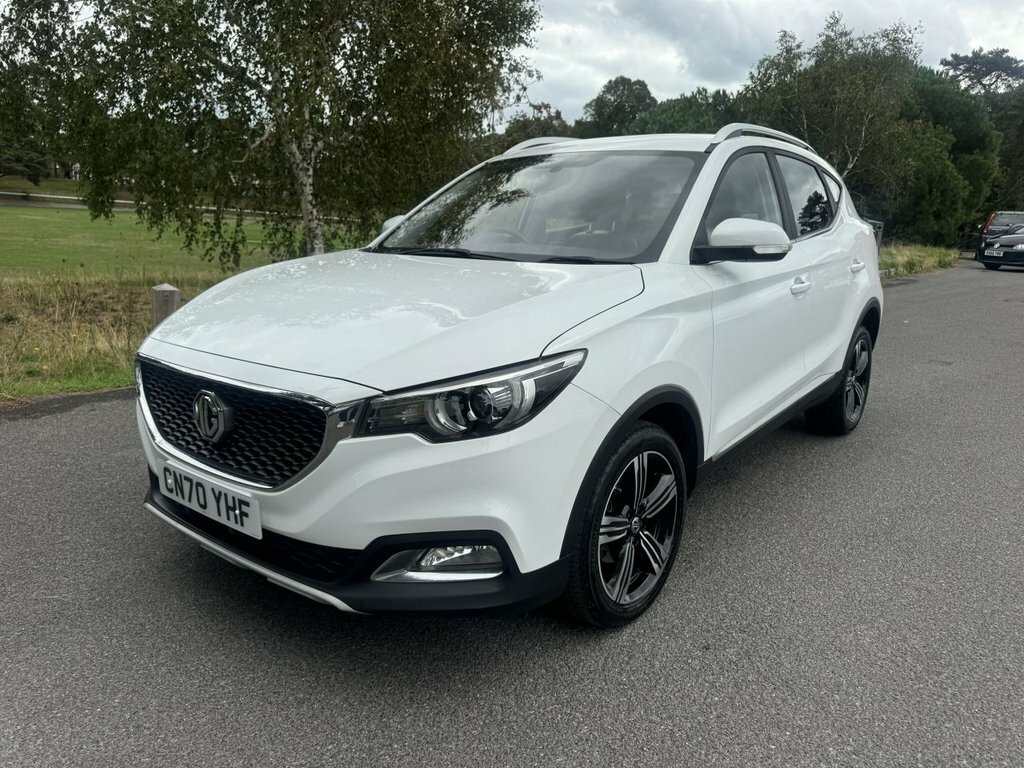MG ZS 1L Exclusive White #2