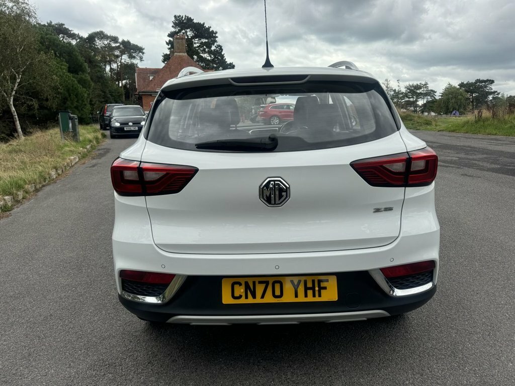 MG ZS 1L Exclusive White #6