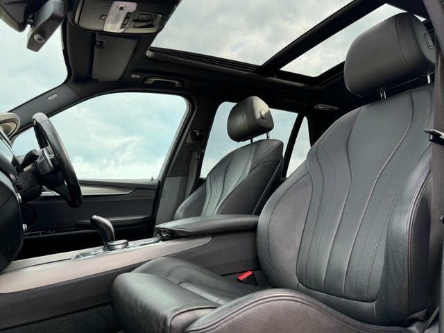 BMW X5  Black #16