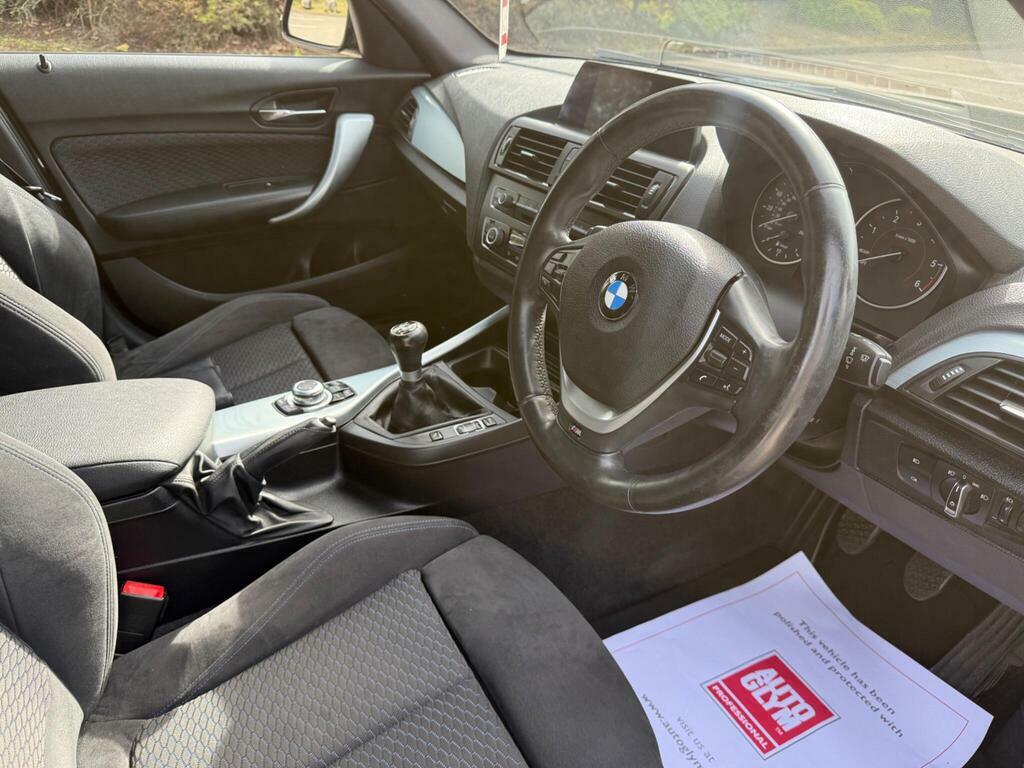 BMW 1 Series Exclusive Edition Black #14