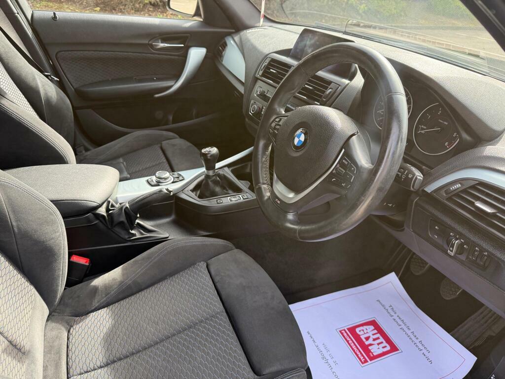 BMW 1 Series Exclusive Edition Black #13