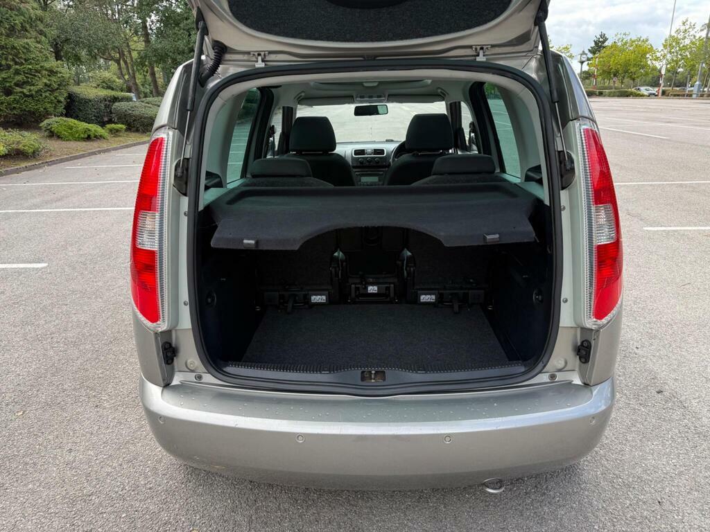 Skoda Roomster 1.4 Tdi Pure Drive Se Beige #6