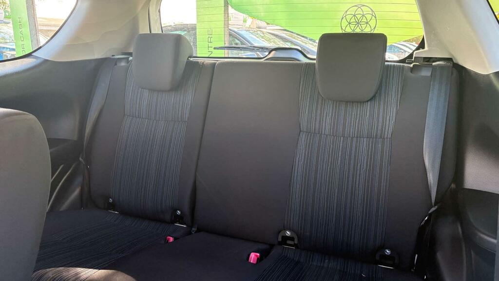 Suzuki Swift Hatchback 1.2 White #10