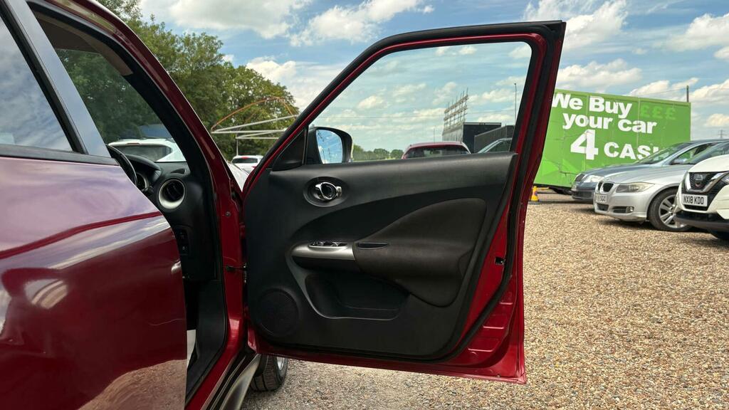 Nissan Juke Hatchback Red #34