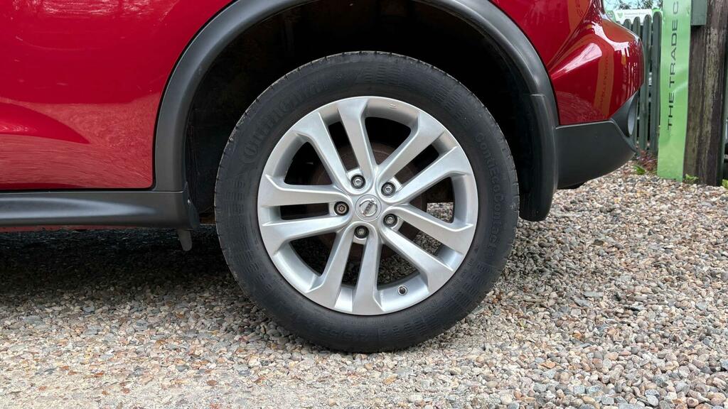 Nissan Juke Hatchback Red #29