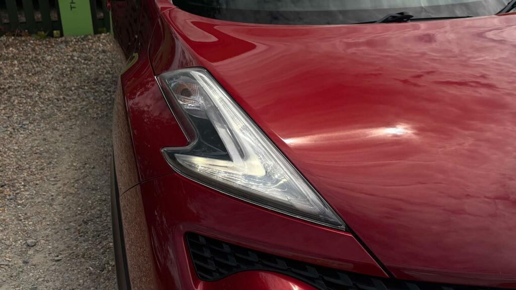 Nissan Juke Hatchback Red #36