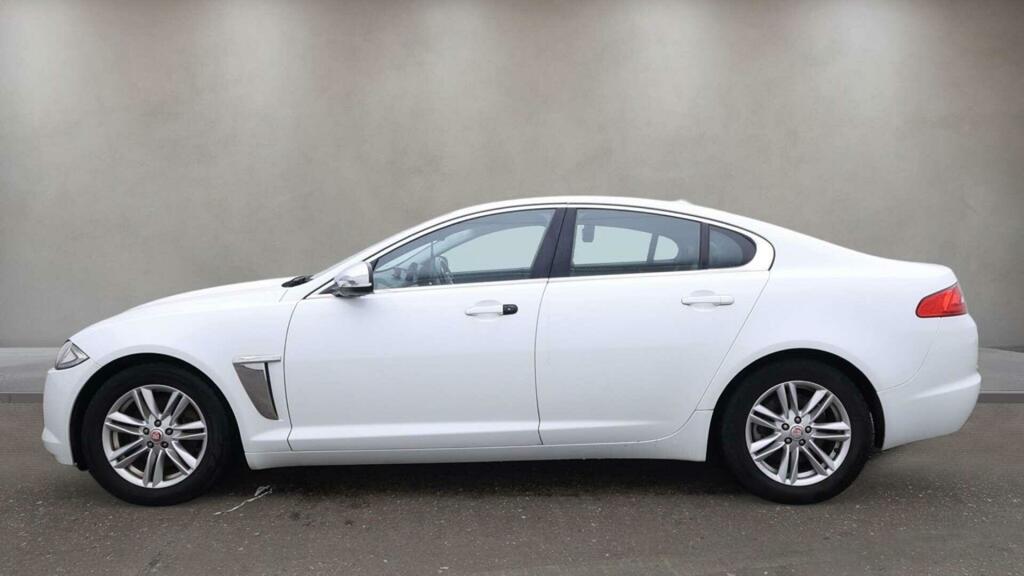 Jaguar XF Red #10