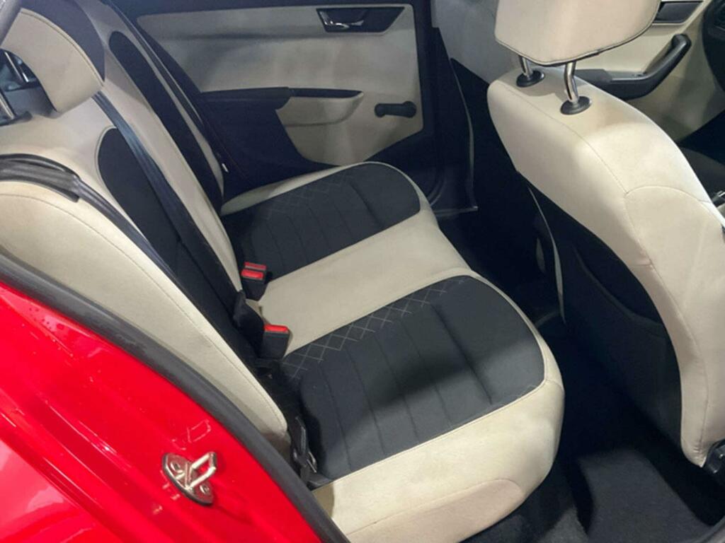 Skoda Fabia Se L Red #4