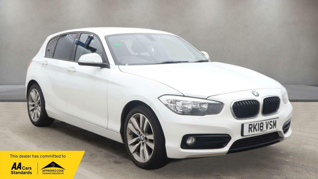 BMW 1 Series Sport White