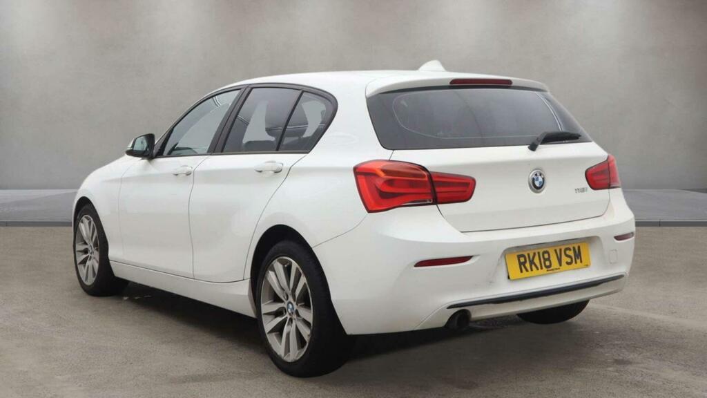 BMW 1 Series Sport White #6