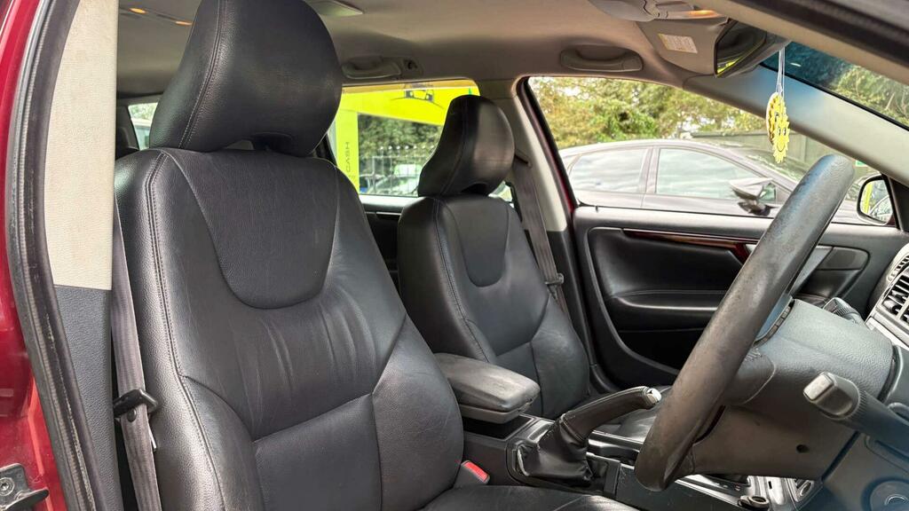 Volvo V70 2.4 S Red #6