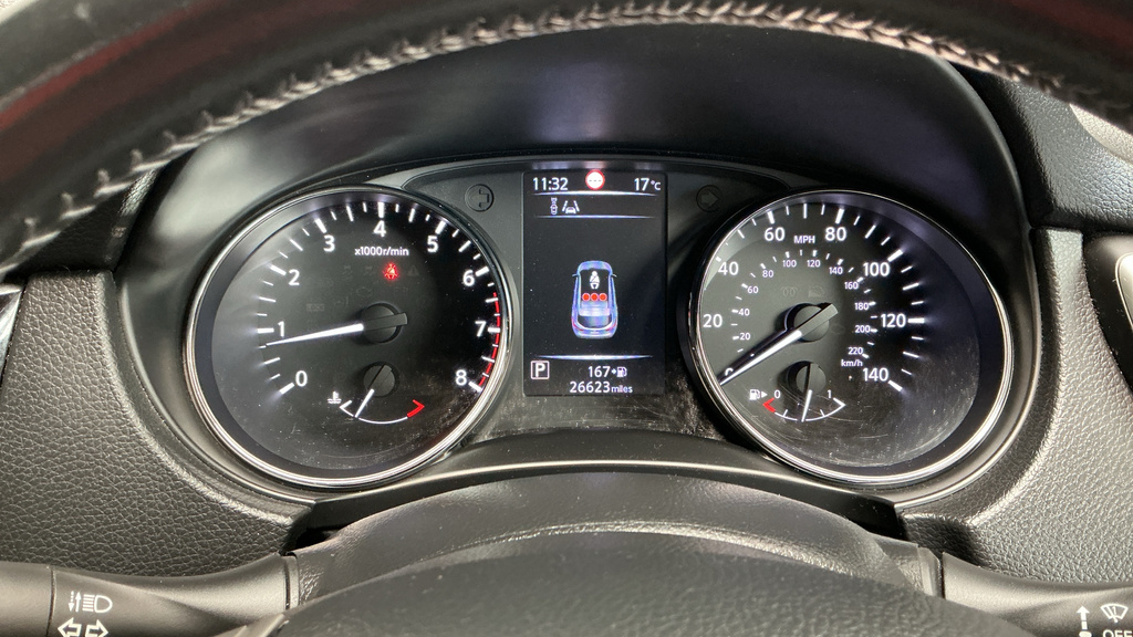 Nissan Qashqai N-connecta Dig-t Black #31
