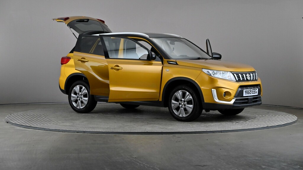 Suzuki Vitara Hatchback White #7