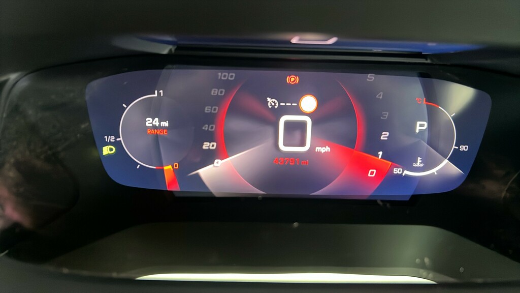 Peugeot 2008 Active Grey #15