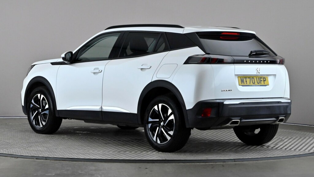 Peugeot 2008 1.2 Puretech 130 Allure Premium Eat8 White #4