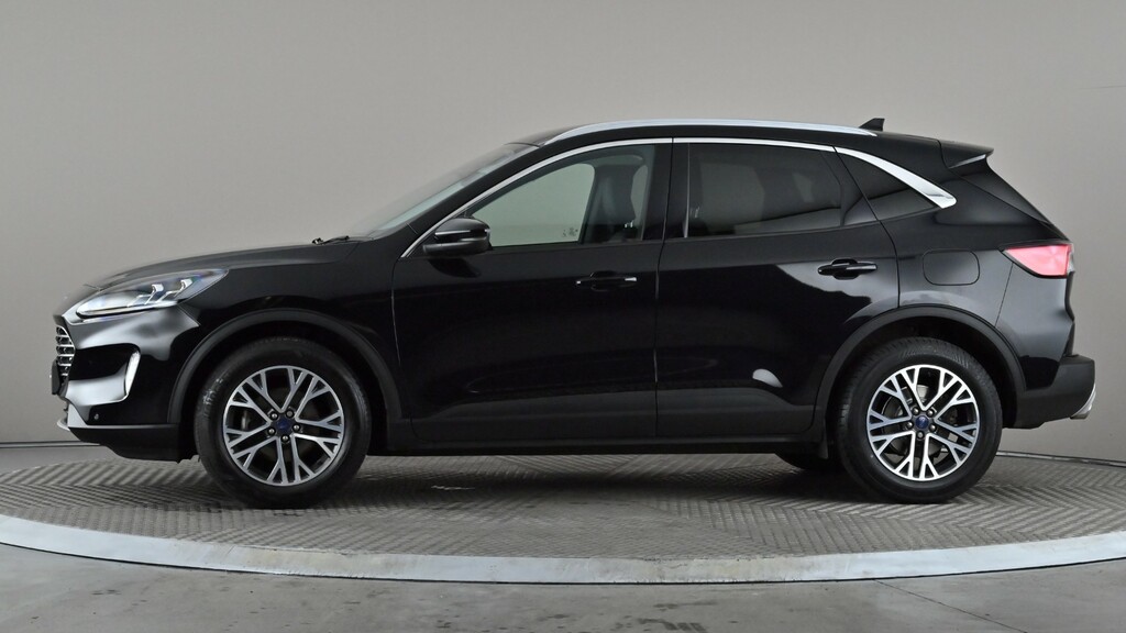 Ford Kuga 1.5 Ecoboost 150 Titanium Edition Black #3