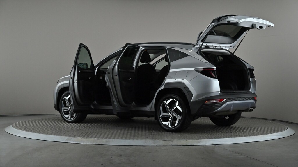 Hyundai Tucson Ultimate Silver #10