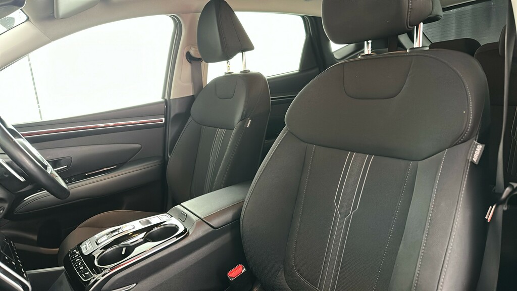 Hyundai Tucson Ultimate Silver #17