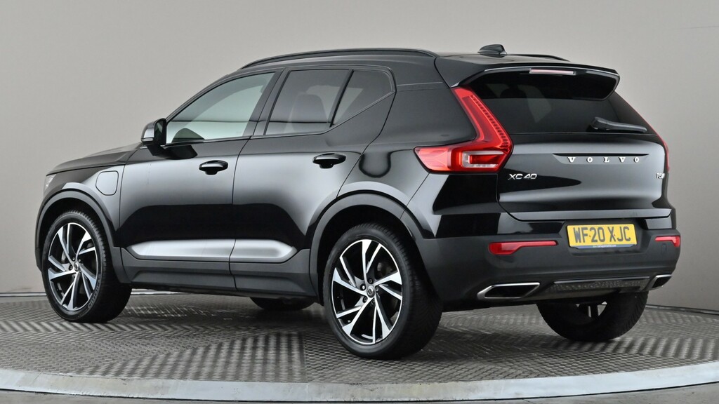 Volvo XC40 1.5 T5 262 Hybrid R Design Pro Geartronic Black #4