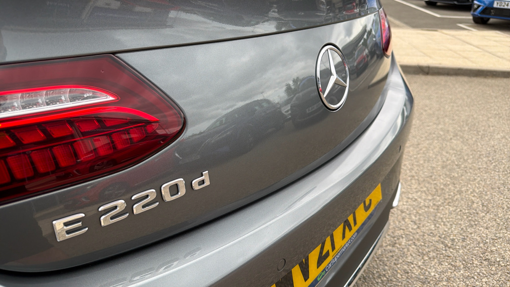 Mercedes-Benz E Class Silver #36