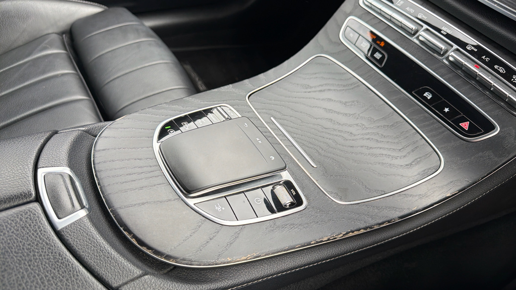 Mercedes-Benz E Class Silver #22