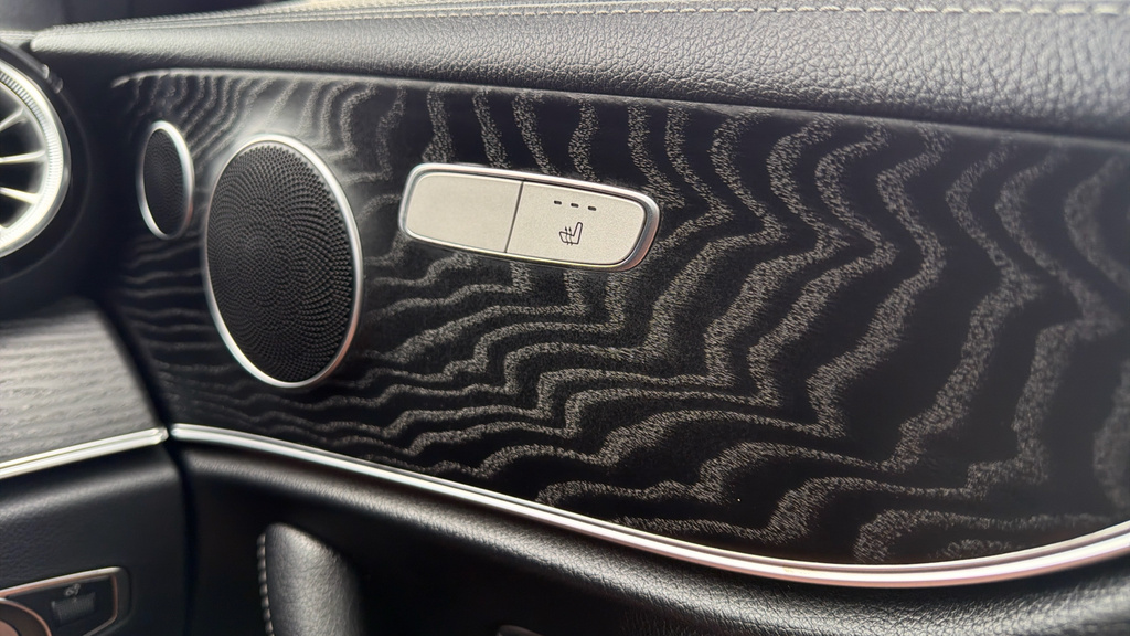 Mercedes-Benz E Class Silver #31
