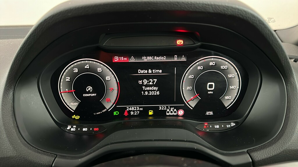 Audi Q2 Black Edition White #15