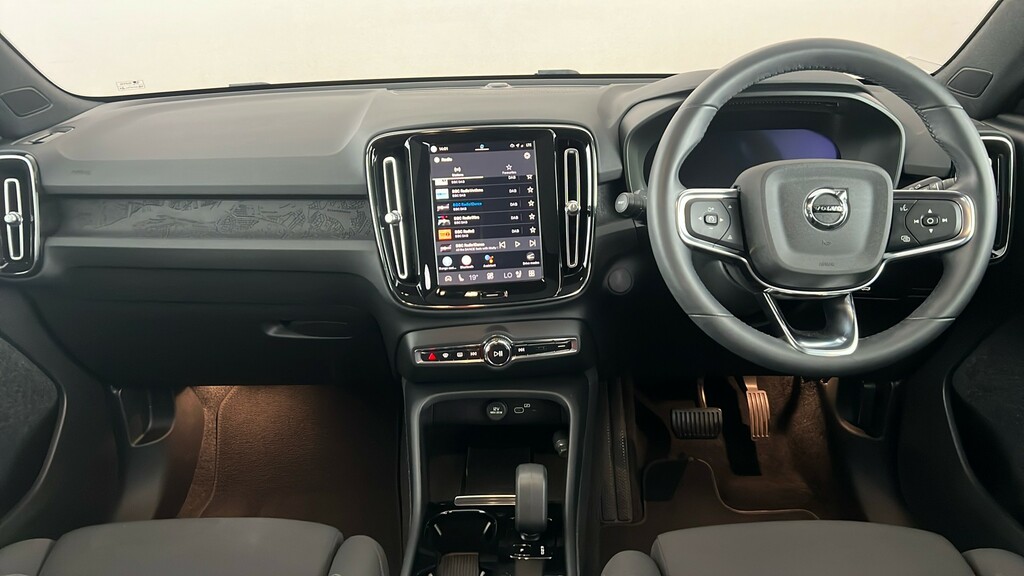Volvo C40 Ultimate Silver #13