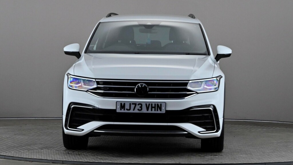 Volkswagen Tiguan 1.4 Tsi Ehybrid R-line Dsg White #2