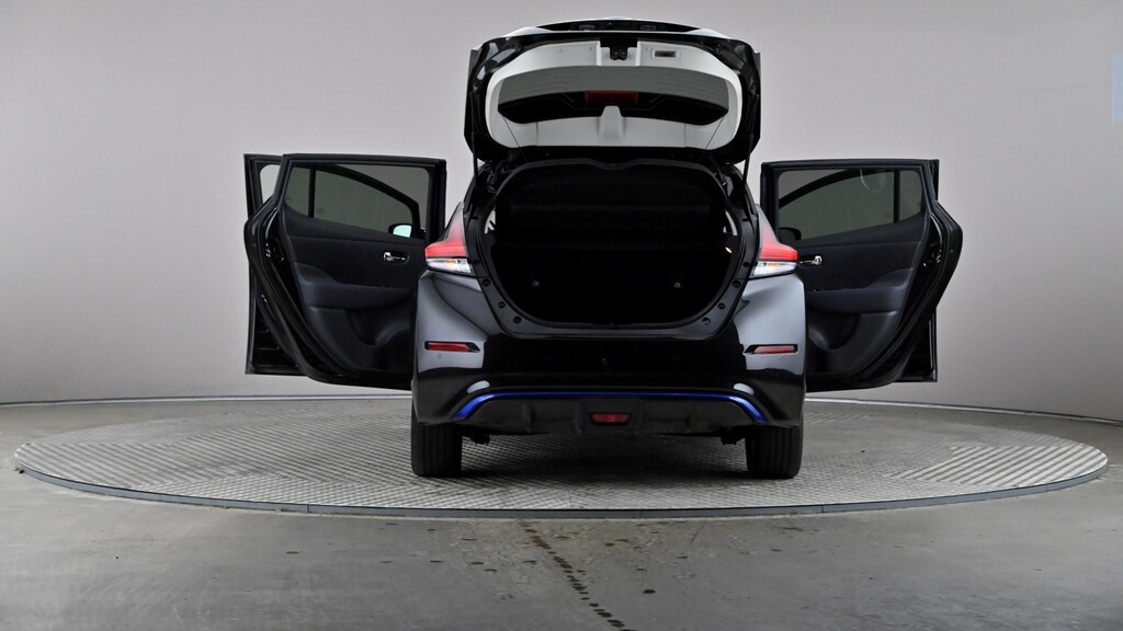 Nissan Leaf N-connecta Blue #11
