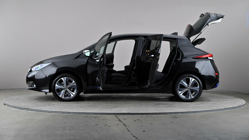 Nissan Leaf N-connecta Blue #9