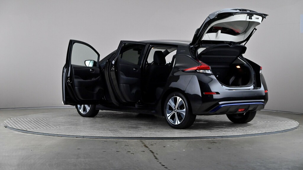 Nissan Leaf N-connecta Blue #10