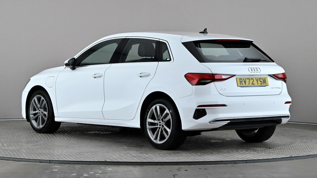 Audi A3 40 Tfsi E Sport S Tronic RV72YSM White #4