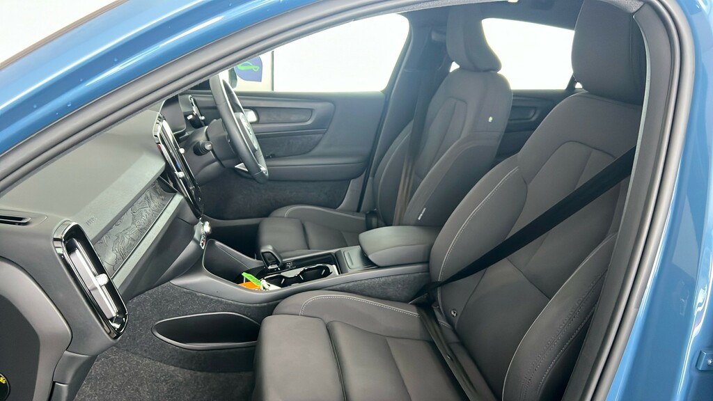 Volvo C40 Recharge Ev Black #17