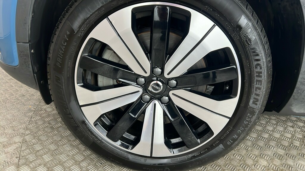 Volvo C40 Recharge Ev Black #19