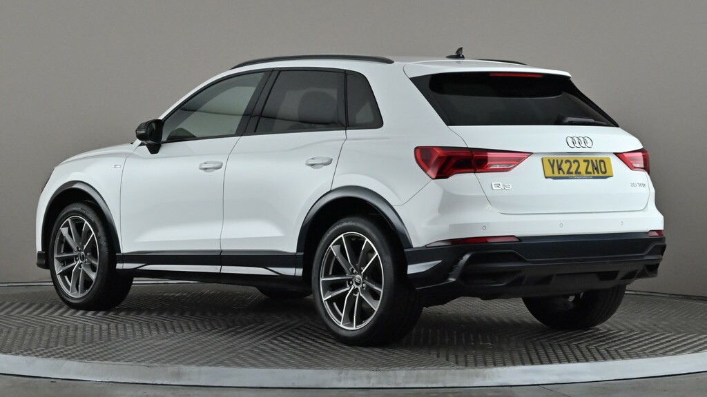 Audi Q3 35 Tfsi Black Edition S Tronic YK22ZNO White #4