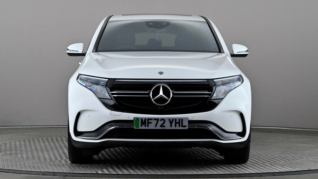 Mercedes-Benz EQC Eqc 400 300Kw Amg Line Premium Plus 80Kwh White #2