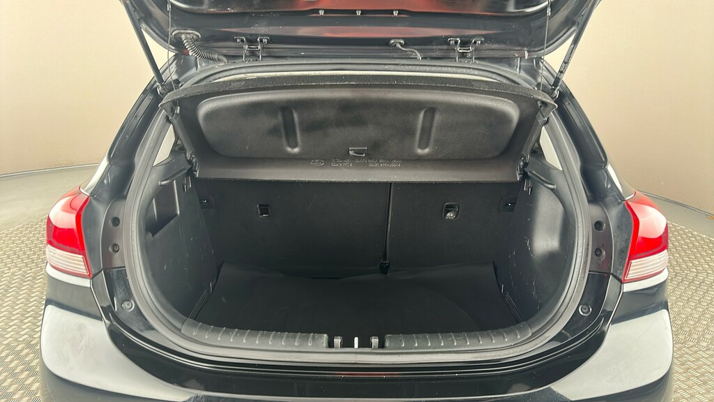 Kia RIO 1.25 1 Black #22