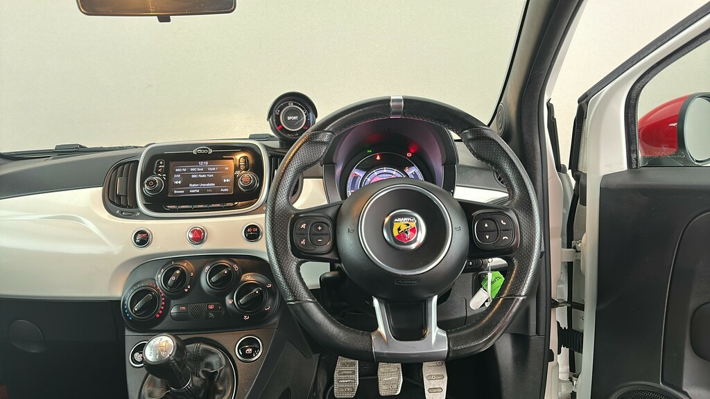 Abarth 595 1.4 T-jet 160 Trofeo Yellow #14